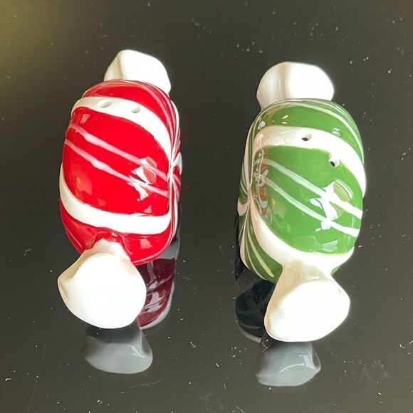 TAG Holiday Candy Peppermint Twist Salt & Pepper Set of 2 Red & Green NIB - Picture 5 of 15